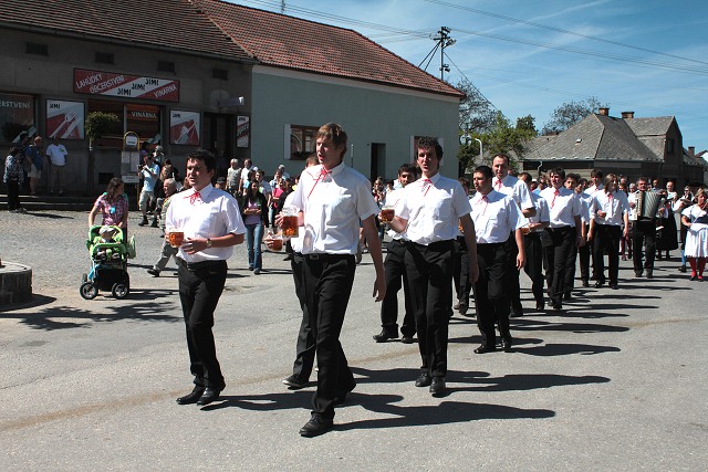 Staroesk mje  estice 7.kvtna 2011