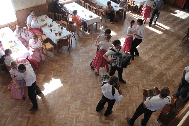 Staroesk mje  estice 7.kvtna 2011