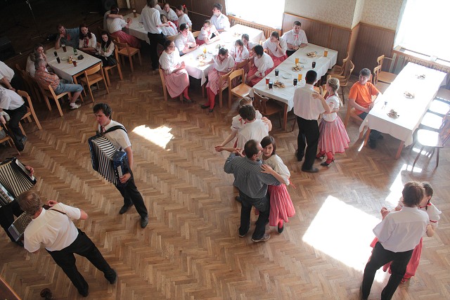 Staroesk mje  estice 7.kvtna 2011