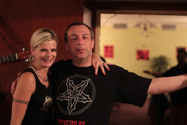 Mjka ve kyni v parku 2011