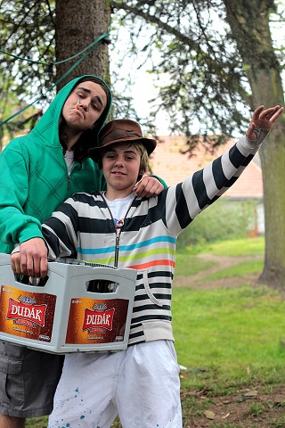 Mjka ve kyni v parku 2011