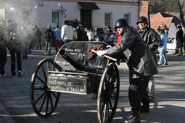 Masopust v Zlezly  3.2.2008