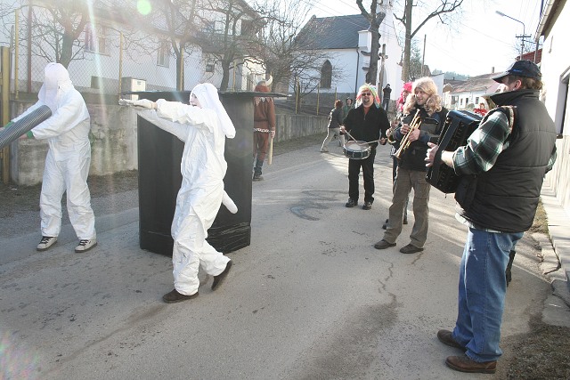 Masopust v Zlezly  3.2.2008