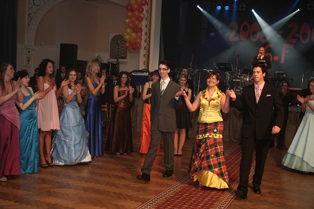 Maturitn ples 6 F Gymnzia Chomutov