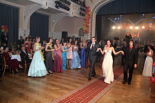 Maturitn ples 6 F Gymnzia Chomutov