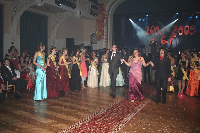 Maturitn ples 6 F Gymnzia Chomutov