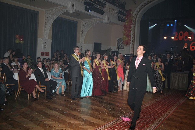 Maturitn ples 6 F Gymnzia Chomutov