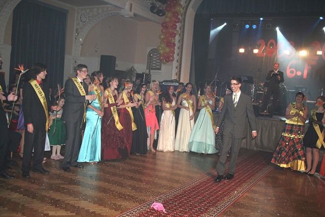 Maturitn ples 6 F Gymnzia Chomutov