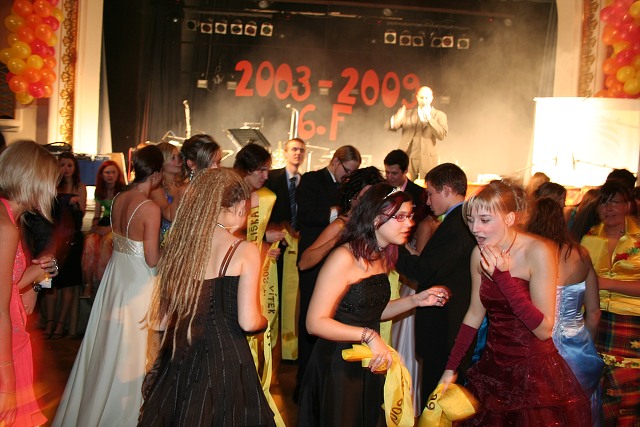 Maturitn ples 6 F Gymnzia Chomutov