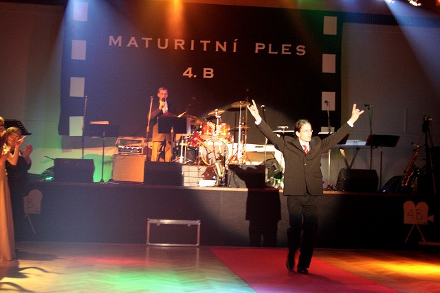 Maturitni ples 4B. Gymnazia Vimperk 22.2.2008