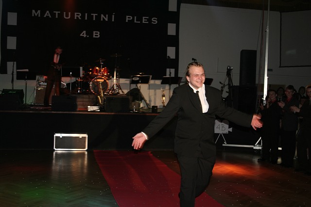 Maturitni ples 4B. Gymnazia Vimperk 22.2.2008