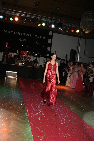 Maturitni ples 4B. Gymnazia Vimperk 22.2.2008