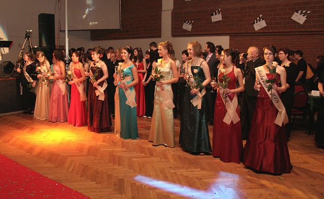 Maturitni ples 4B. Gymnazia Vimperk 22.2.2008