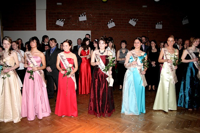 Maturitni ples 4B. Gymnazia Vimperk 22.2.2008