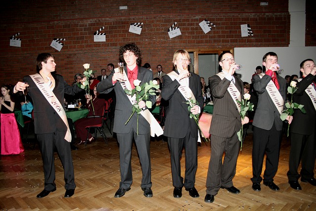 Maturitni ples 4B. Gymnazia Vimperk 22.2.2008