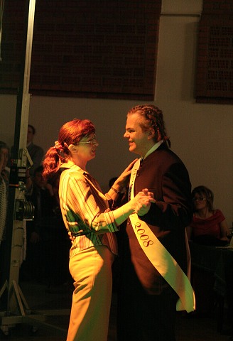 Maturitni ples 4B. Gymnazia Vimperk 22.2.2008