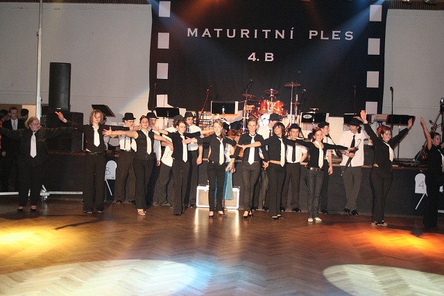 Maturitni ples 4B. Gymnazia Vimperk 22.2.2008