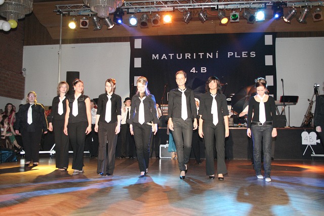 Maturitni ples 4B. Gymnazia Vimperk 22.2.2008