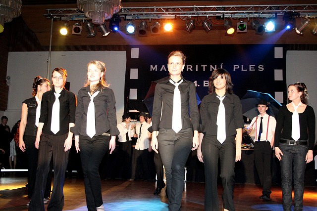 Maturitni ples 4B. Gymnazia Vimperk 22.2.2008