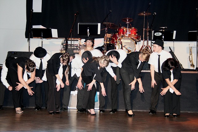 Maturitni ples 4B. Gymnazia Vimperk 22.2.2008