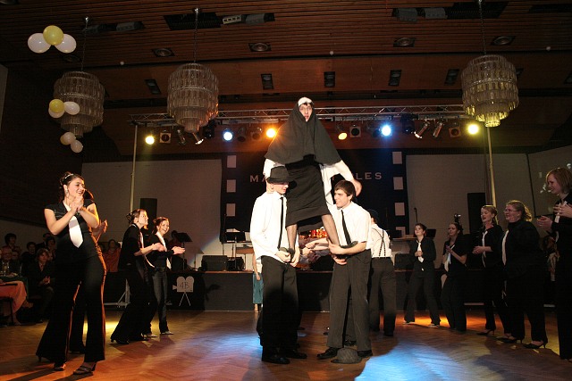 Maturitni ples 4B. Gymnazia Vimperk 22.2.2008