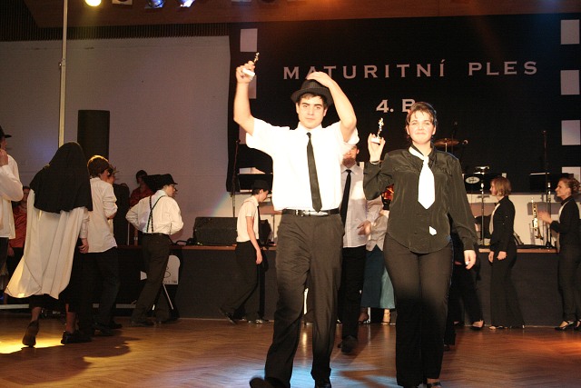 Maturitni ples 4B. Gymnazia Vimperk 22.2.2008