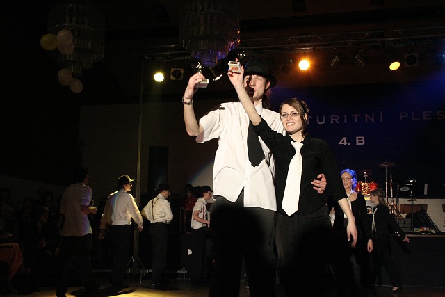 Maturitni ples 4B. Gymnazia Vimperk 22.2.2008