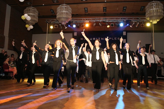 Maturitni ples 4B. Gymnazia Vimperk 22.2.2008