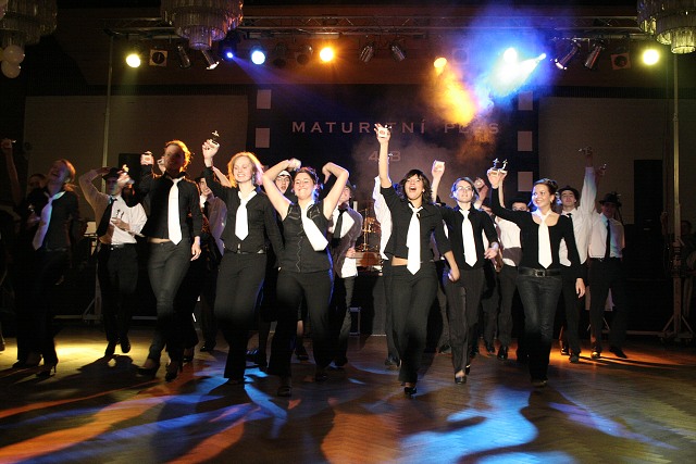 Maturitni ples 4B. Gymnazia Vimperk 22.2.2008