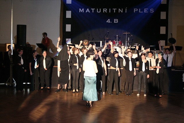 Maturitni ples 4B. Gymnazia Vimperk 22.2.2008