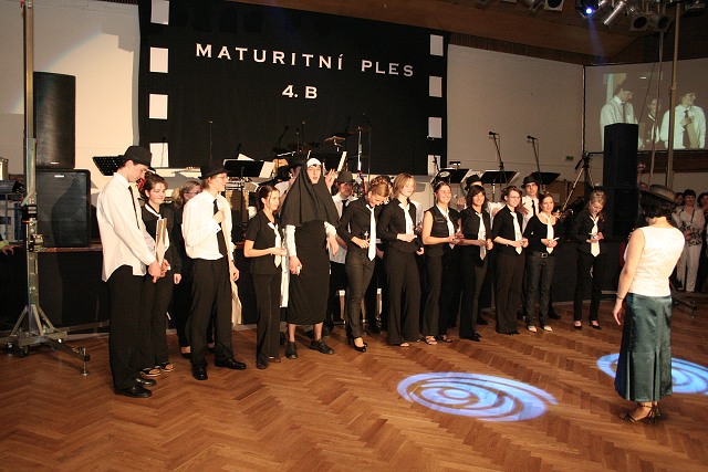 Maturitni ples 4B. Gymnazia Vimperk 22.2.2008