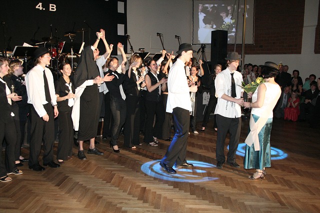Maturitni ples 4B. Gymnazia Vimperk 22.2.2008
