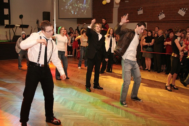 Maturitni ples 4B. Gymnazia Vimperk 22.2.2008