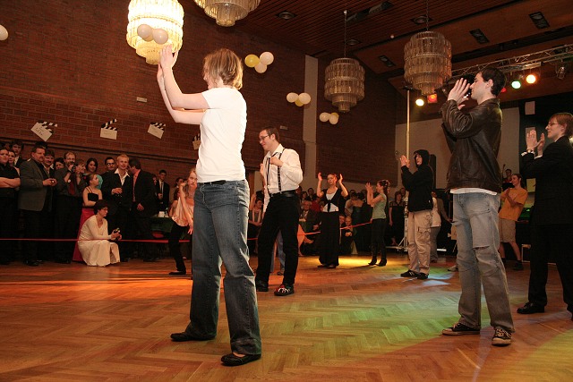 Maturitni ples 4B. Gymnazia Vimperk 22.2.2008