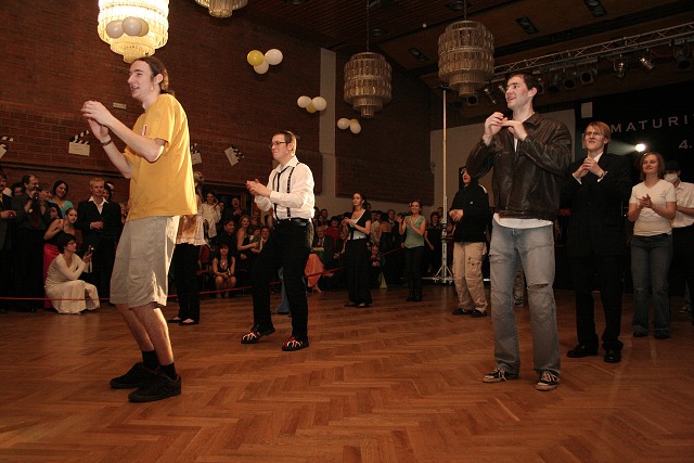 Maturitni ples 4B. Gymnazia Vimperk 22.2.2008