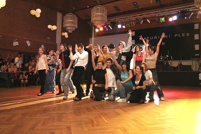 Maturitni ples 4B. Gymnazia Vimperk 22.2.2008