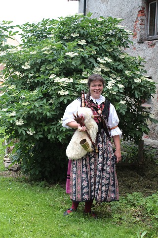 Odhalen pomnku knzi Martinu Frantiku Vchovi 11.