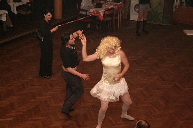 Vstoupen KOS na sportovnm plese ve kyni 20.1.2007