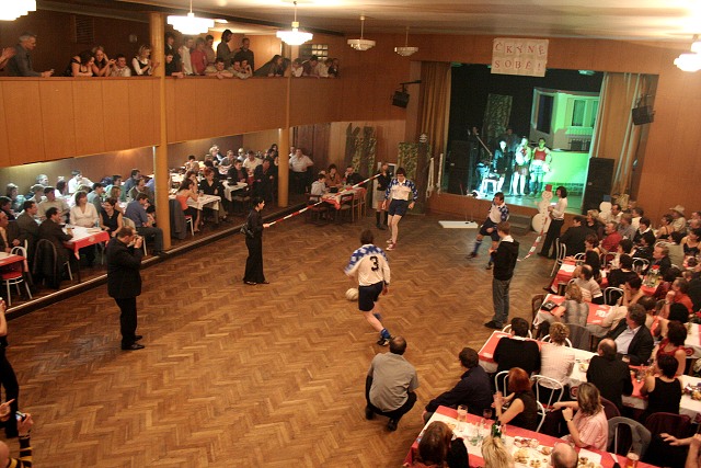 Vstoupen KOS na sportovnm plese ve kyni 20.1.2007