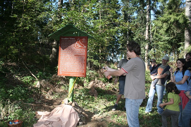 Odhalen informan tabule na Vnci  23.9.2007