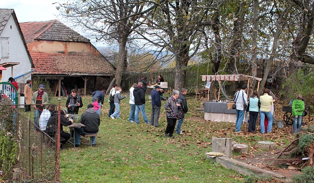 Ukonen sezny a den otevench atelir ve veln