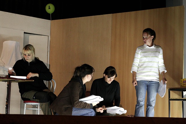 Z divadelnch zkouek nov hry  2008 pod KOS ky